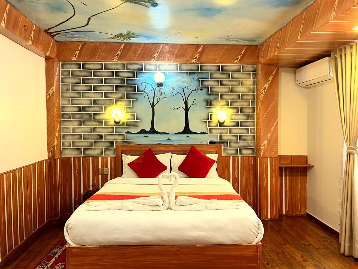Thamel Seasons Hotel Kathmandu Exterior photo